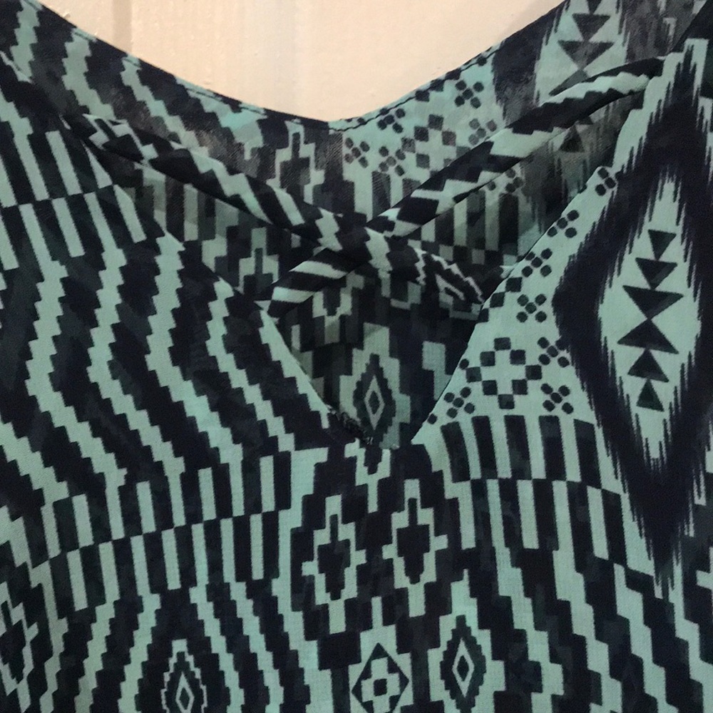 Aztec Tank top - Picture 2 of 2